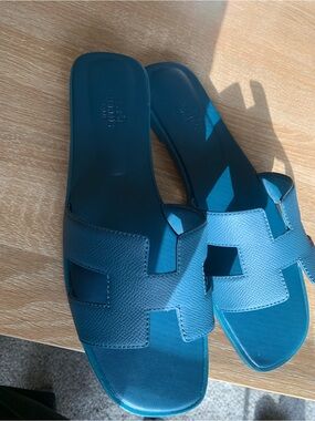 Oran sandals